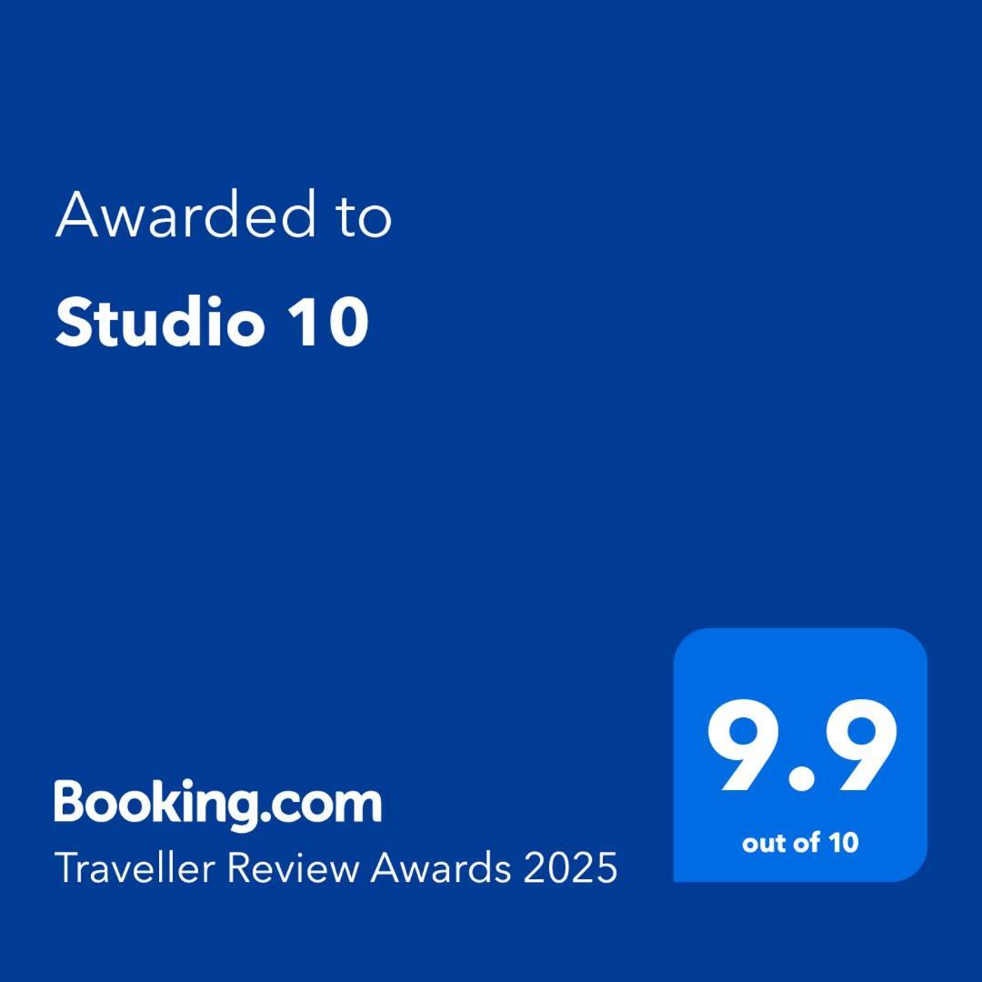 Studio 10 Buşteni エクステリア 写真