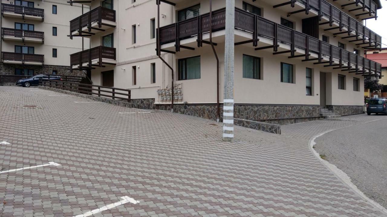 Studio 10 Buşteni エクステリア 写真