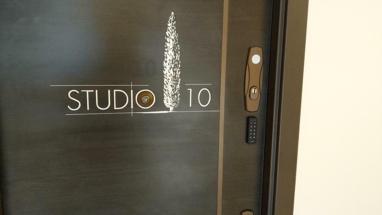Studio 10 Buşteni エクステリア 写真